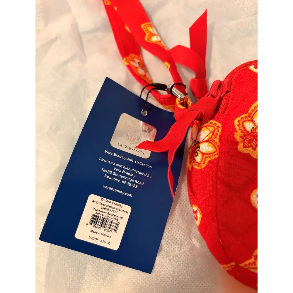 Brand New KC Vera Bradley Crossbody Small in Red - Picture 4 of 4